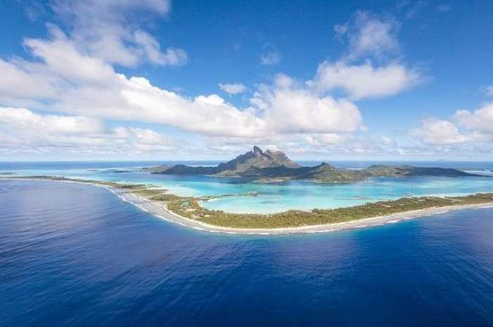 5ca753e695a59749198b45f9