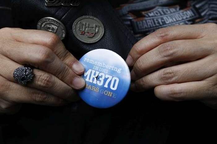 5cab3901d4375052408b457b