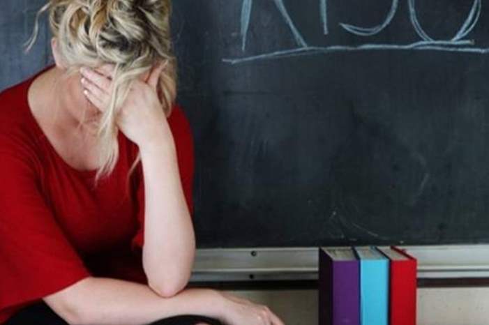 154-184334-american-teacher-pay-alternative-expenses_700x400