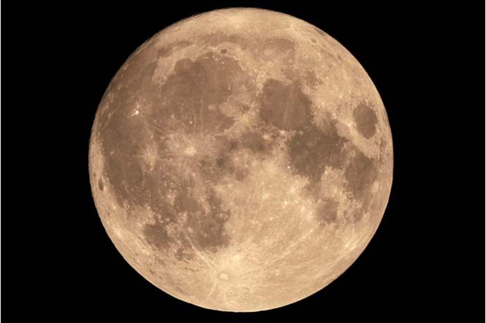 Full_moon.2e16d0ba.fill-735x490