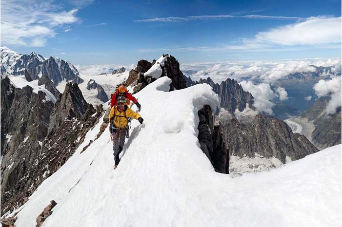 UIAASkills_ClimbingGearList_web