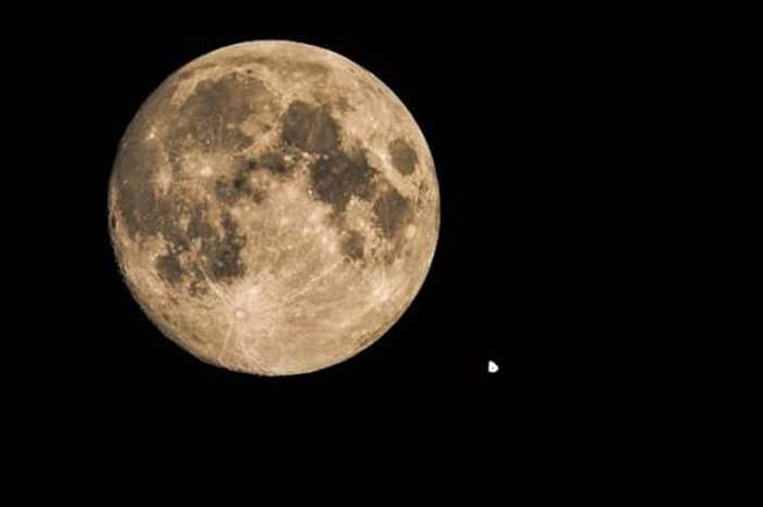 القمر والمشتري في سماء المملكة - مشاركة من عمر عودات