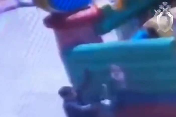 5cf52dab95a59747638b4598