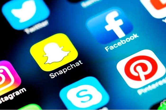 40183-SOCIAL_MEDIA_FROM_NET