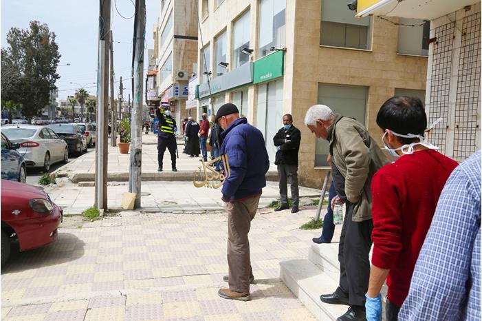 مواطنون فيروس كورونا اثر بشكل مباشر على العادات في المجتمع الوكيل