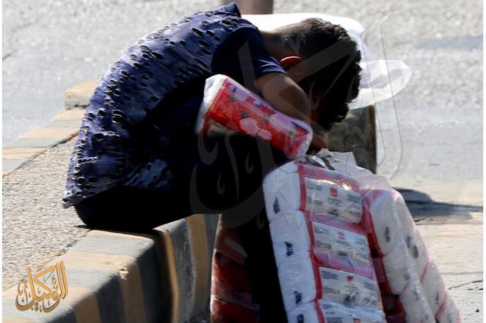 معاناة تختصرها صورة