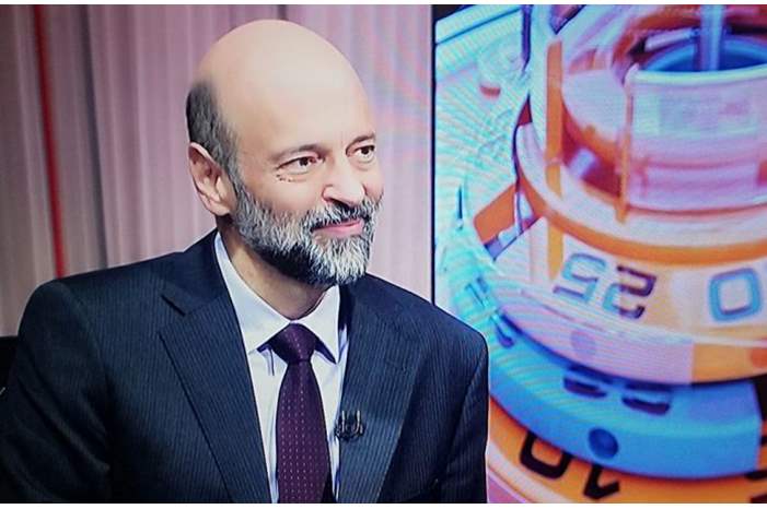 c08368ac3f70bcefa61d6770b8069052