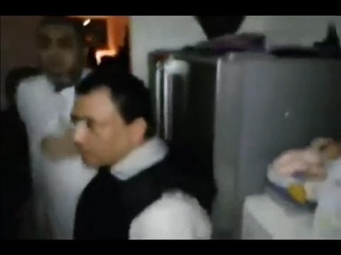 ?لحظة القبض علي خيرت الشاطر? بجانب ابنائة كامل