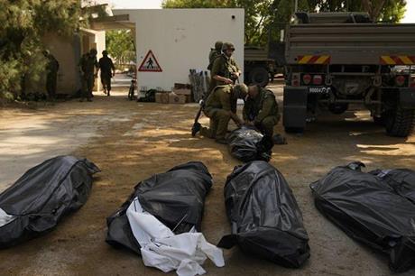 جيش الاحتلال: مقتل جندي وإصابة آخر بجراح خطيرة في غزة