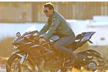 4895772-6257677-Focused_The_handsome_movie_star_who_is_also_an_avid_motorcycle_r-a-17_1539114740190