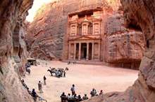 الخزنة في البترا %28أرشيفية%29