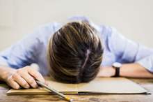 عدم-النوم-جيدا