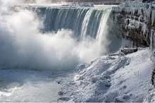 frozenniagarafalls