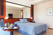 Home-habitaciones-y-suites.jpg.pagespeed.ce.7KCvkh5ffO