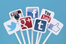 When-to-hire-or-not-to-hire-Social-Media-Consultant-for-your-business1_239111_highres