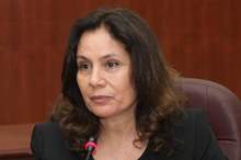 وزيرة الطاقة والثروة المعدنية هالة زواتي