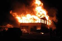 تفسير-رؤية-الحريق-في-المنام-ومعناه-با-Copy (1)