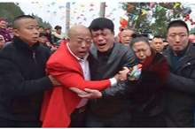 5c753b2f95a597315f8b45c5