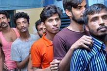 2019-02-07T103753Z_86437507_RC134883AE20_RTRMADP_3_INDONESIA-BANGLADESH-750x430