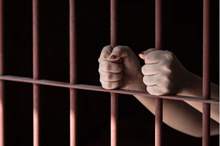 ضبط-صاحب-مكتب-استيراد-بالشرقية-بحوزته-سلاح