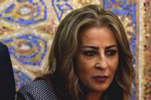 _104992605_hi050687364