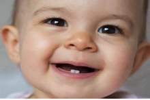 احتفظ-بأسنان-طفلك-اللبنية..-تنقذ-حياته-في-المستقبل-1300x600