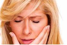 طرق-طبيعية-فعالة-تخلصك-من-آلام-الأسنان-1300x600