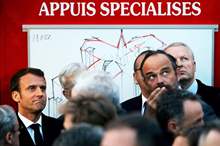 2019-04-15T194035Z_1185648341_RC1FD08CD610_RTRMADP_3_FRANCE-NOTREDAME-MACRON (1)