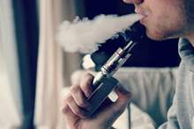 US-Bans-Vaping-in-Airplanes-Feature-Image-03022016