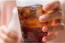 المشروبات-الغازية-وأمراض-السرطان..-دراسات-طبية-تحسم-الجدل-بنتائج-صادمة-1300x600