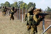 445140_2671321484_548_366