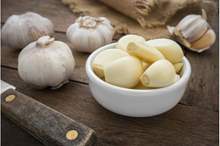 bulbs-and-bowl-of-garlic