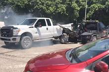 50ACD85200000578-6208431-This_is_the_moment_a_man_who_had_his_truck_repossessed_attempts_-m-77_1537931521027