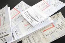 فواتير كهرباء - %28تصوير%3A ساهر قدارة%29